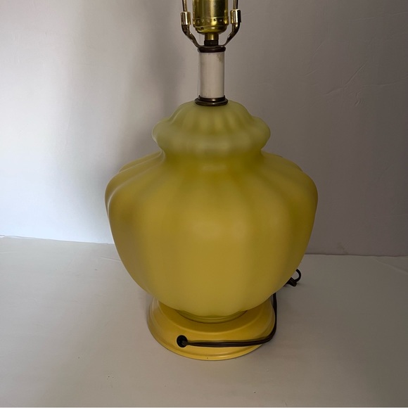 Vintage Yellow Glass Table Lamp - Picture 7 of 13